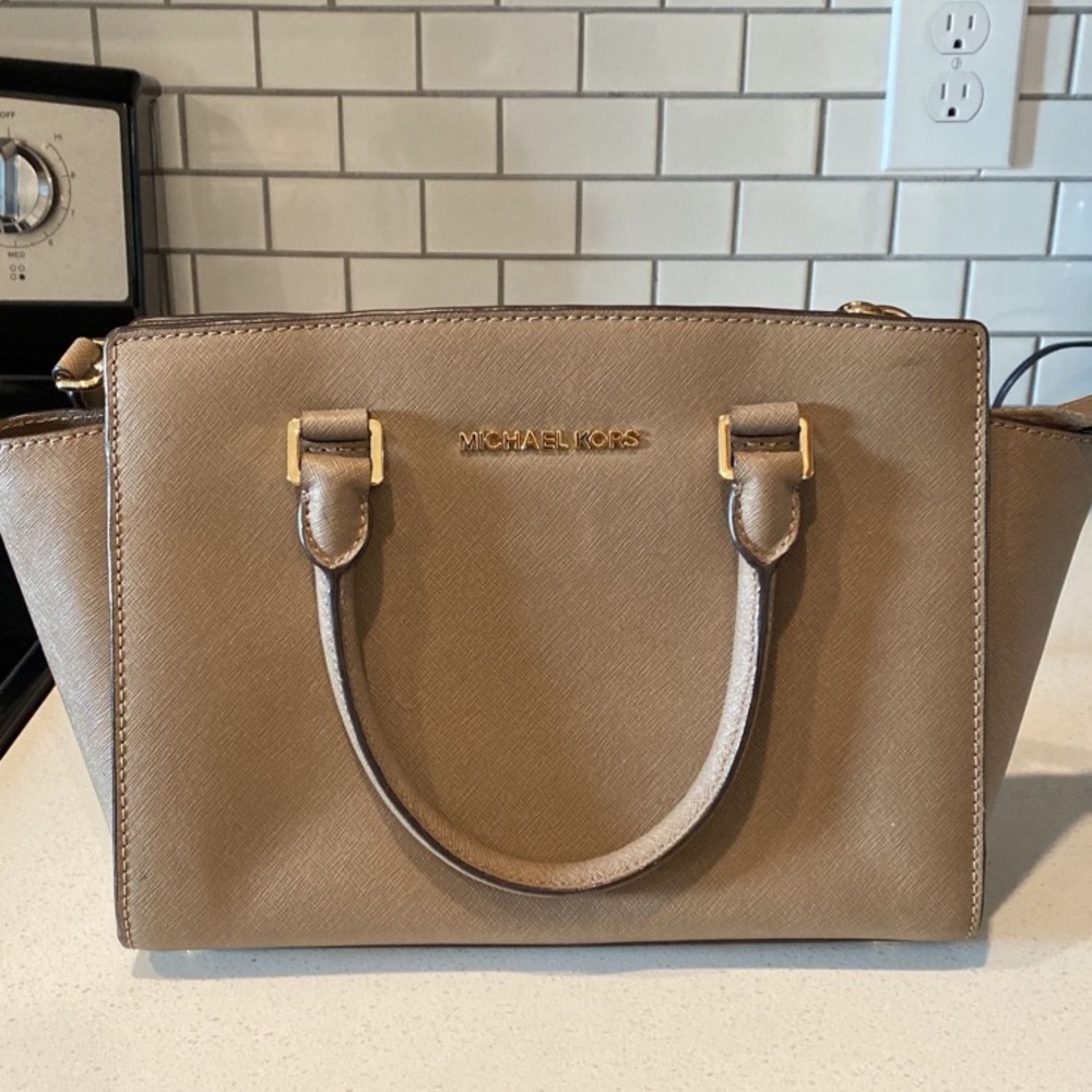 Michale kors tote bag hard leather